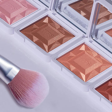 vale-and-hollis-makeup-collection-bolton-ma